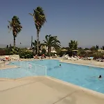 Gelli Aparthotel 4*
