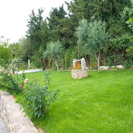 Aparthotel Gelli Ampavris