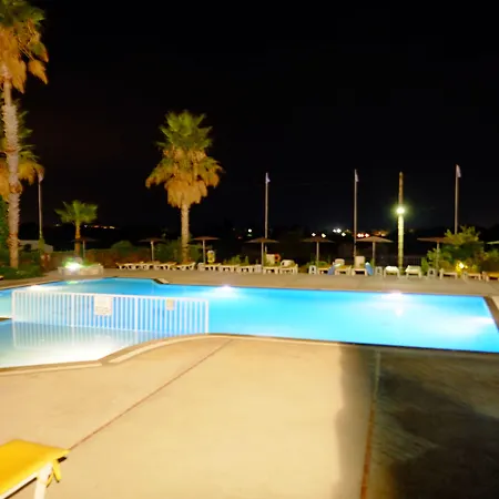Aparthotel Gelli 4*