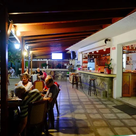 Aparthotel Gelli Ampavris