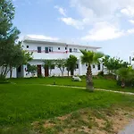 格里公寓 4*