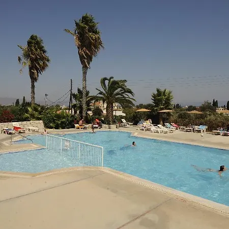 Gelli Aparthotel 4*